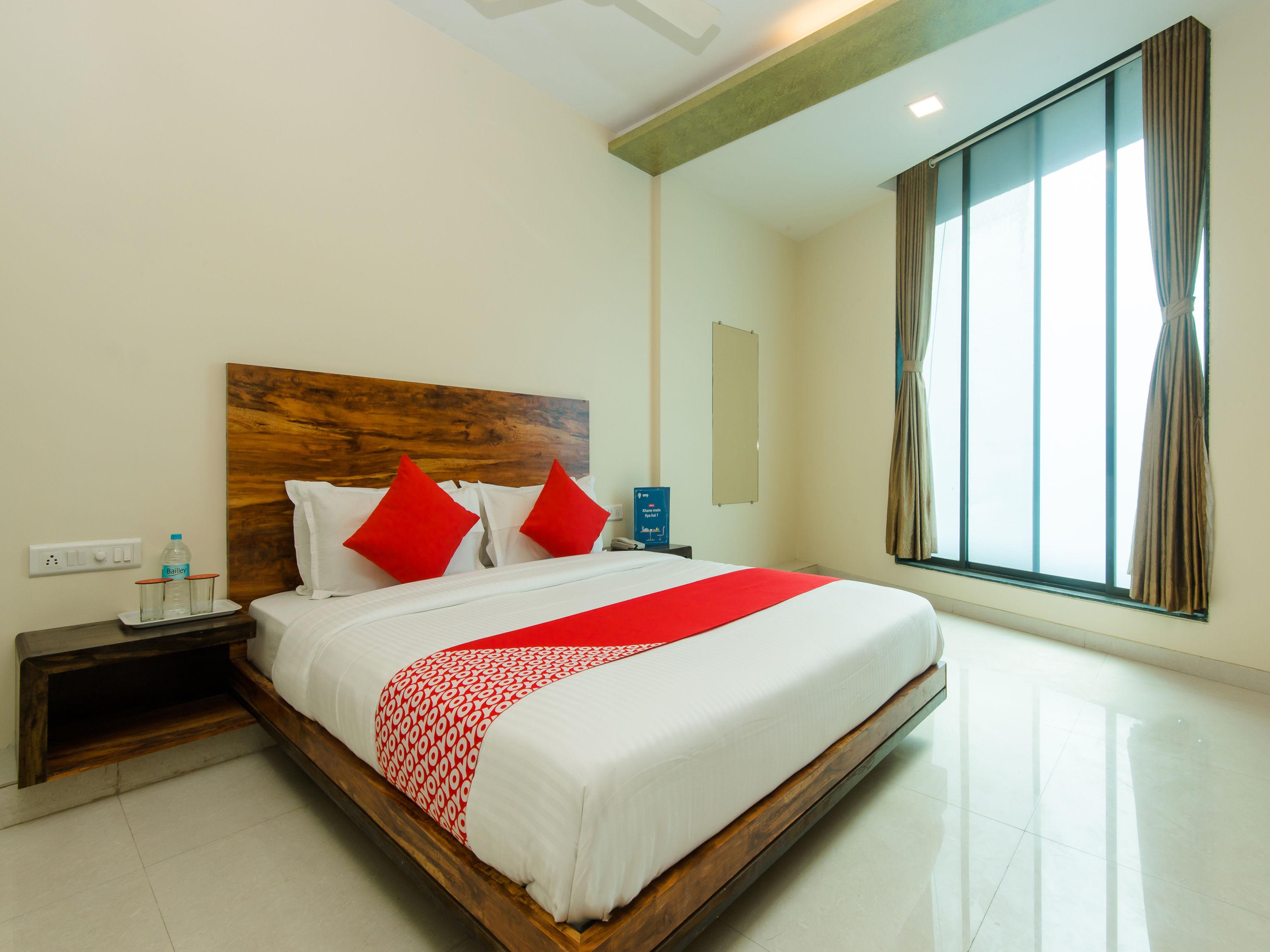 Hotel Sai Comforts Bapane Kültér fotó